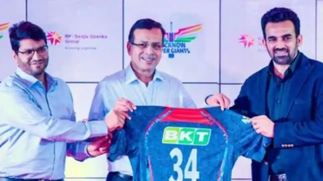 https://www.mobilemasala.com/khel/Welcome-to-the-family-LSG-owner-welcomes-Zaheer-Khan-to-the-franchise-hi-i294572